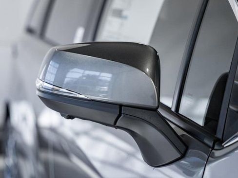 New 2026 Toyota Sienna Platinum image 16