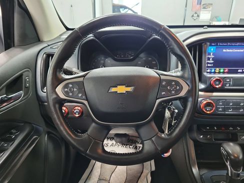 Used 2022 Chevrolet Colorado Z71 AWD/4WD image 29