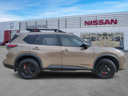 Used 2025 Nissan Rogue Rock Creek w/ Rock Creek Premium Package image 5