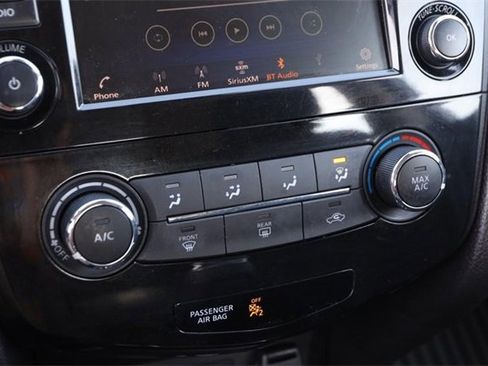 Used 2020 Nissan Rogue Sport S w/ Appearance Package image 16