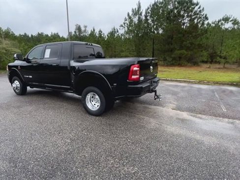 Used 2021 RAM 3500 Limited image 11