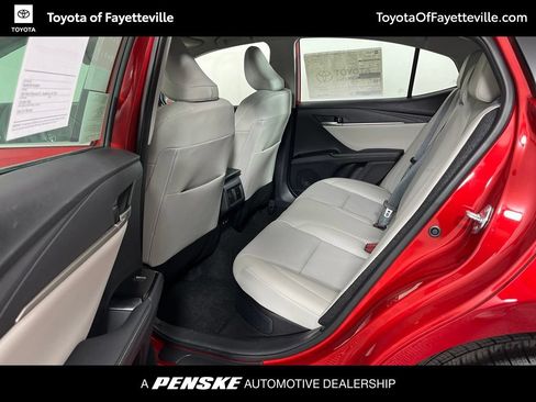 Used 2026 Toyota Camry XLE FWD image 27