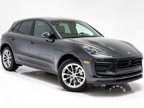 Used 2024 Porsche Macan AWD/4WD image 5
