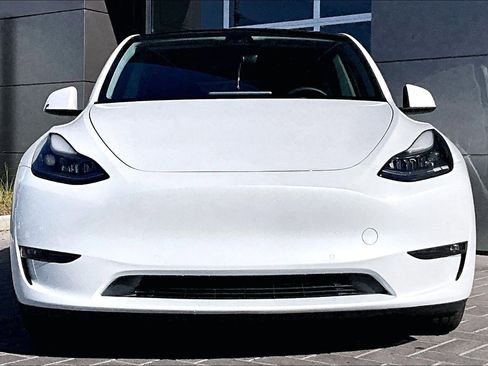 Used 2021 Tesla Model Y Performance image 2