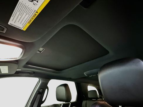 Used 2025 Dodge Durango GT image 27