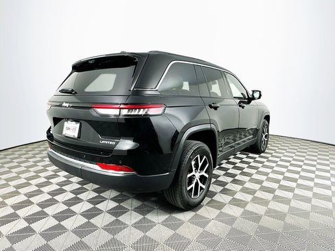 Certified 2025 Jeep Grand Cherokee Limited w/ Luxury Tech Group II image 12