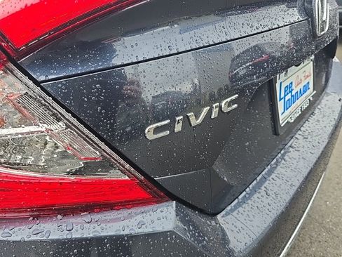 Used 2020 Honda Civic EX image 32