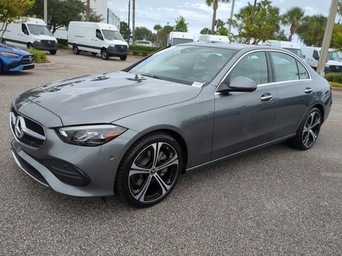 Used 2025 Mercedes-Benz C 300 Sedan image 8
