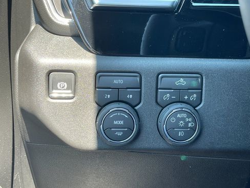 Used 2026 Chevrolet Silverado 1500 RST w/ LPO, Dark Essentials Package AWD/4WD image 30