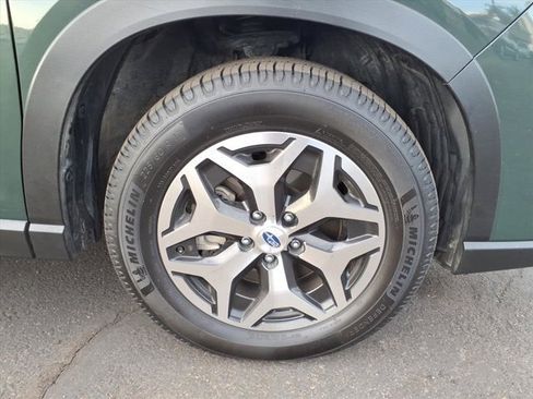 Used 2022 Subaru Forester Premium image 9