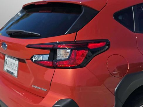 Used 2024 Subaru Crosstrek 2.0i Premium AWD/4WD image 14