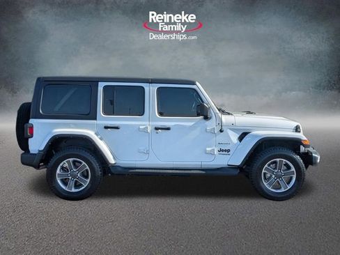 Used 2021 Jeep Wrangler Unlimited Sahara w/ Uconnect 4C Nav & Sound Group AWD/4WD image 4