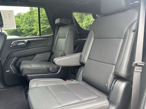Used 2026 Chevrolet Tahoe Z71 w/ Comfort Package AWD/4WD image 22