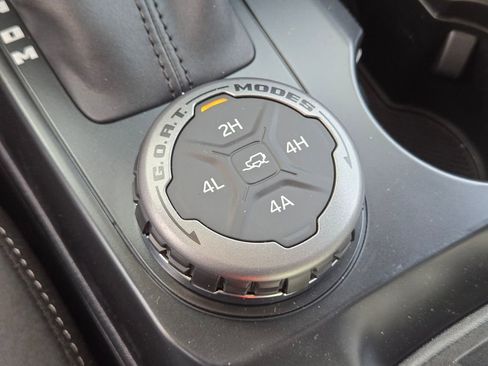 New 2026 Ford Bronco Badlands image 19