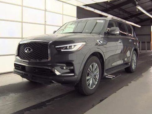 Used 2024 INFINITI QX80 Luxe AWD/4WD image 2