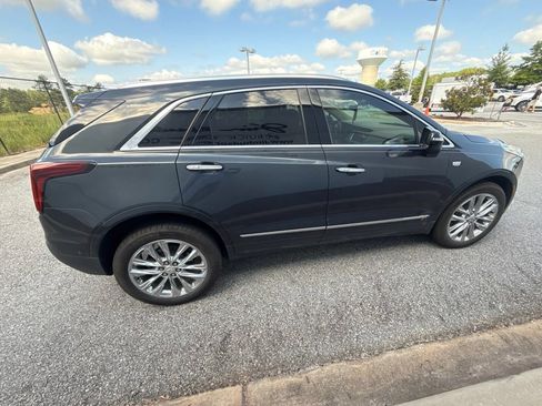 Certified 2022 Cadillac XT5 Premium Luxury w/ Platinum Package AWD/4WD image 5