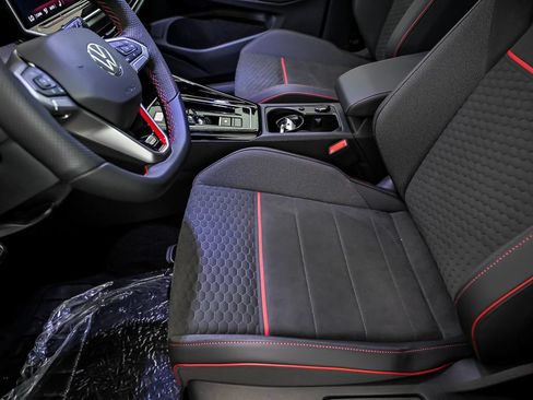 New 2026 Volkswagen GTI SE FWD image 7
