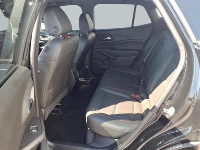 Used 2024 Chevrolet Trax RS w/ Sunroof Package FWD image 6
