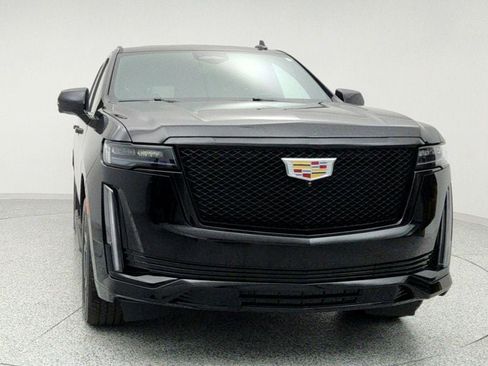 Used 2021 Cadillac Escalade Sport image 2