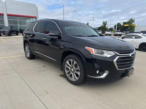 Used 2019 Chevrolet Traverse Premier AWD/4WD image 3
