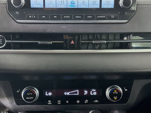 Used 2024 Mitsubishi Outlander SE image 24