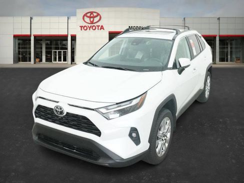 New 2025 Toyota RAV4 XLE Premium image 5
