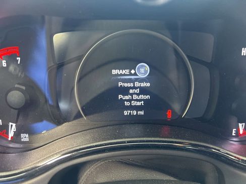Used 2024 Dodge Durango R/T AWD/4WD image 4