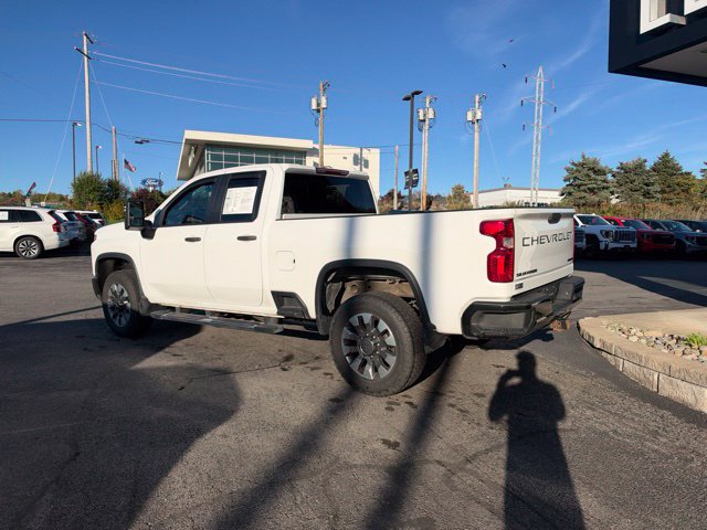 Used 2023 Chevrolet Silverado 2500 Custom w/ Custom Value Package AWD/4WD image 3