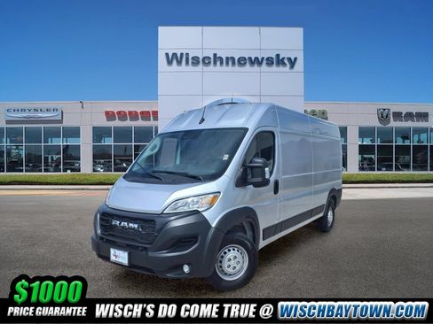 Used 2025 RAM ProMaster 2500 w/ Premium Convenience Group FWD image 1
