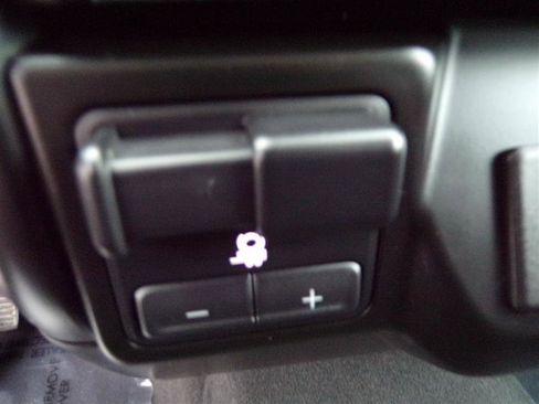 Used 2020 Chevrolet Silverado 1500 Custom Trail Boss w/ Custom Convenience Package image 37