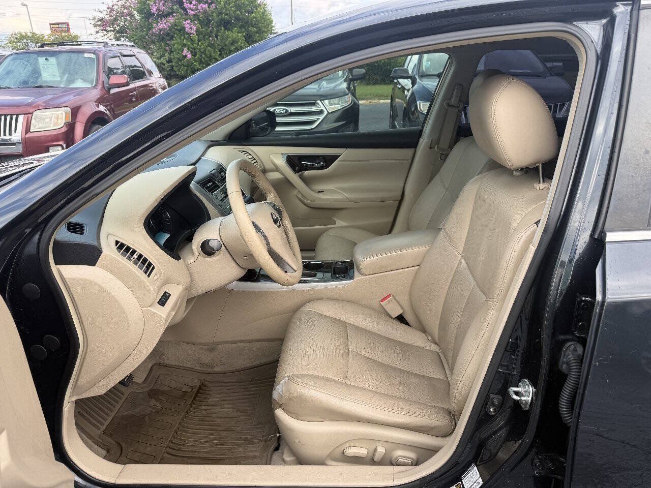 Used 2013 Nissan Altima 2.5 SL FWD image 18