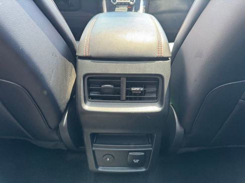 Certified 2024 Ford Edge ST-Line w/ Class II Trailer Tow Package AWD/4WD image 10