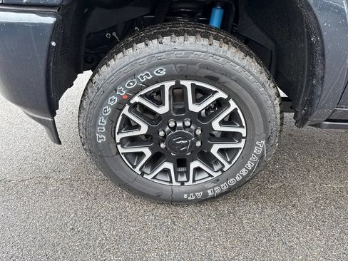 New 2026 RAM 2500 Limited AWD/4WD image 9