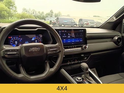 Used 2024 Chevrolet Colorado Trail Boss AWD/4WD image 10