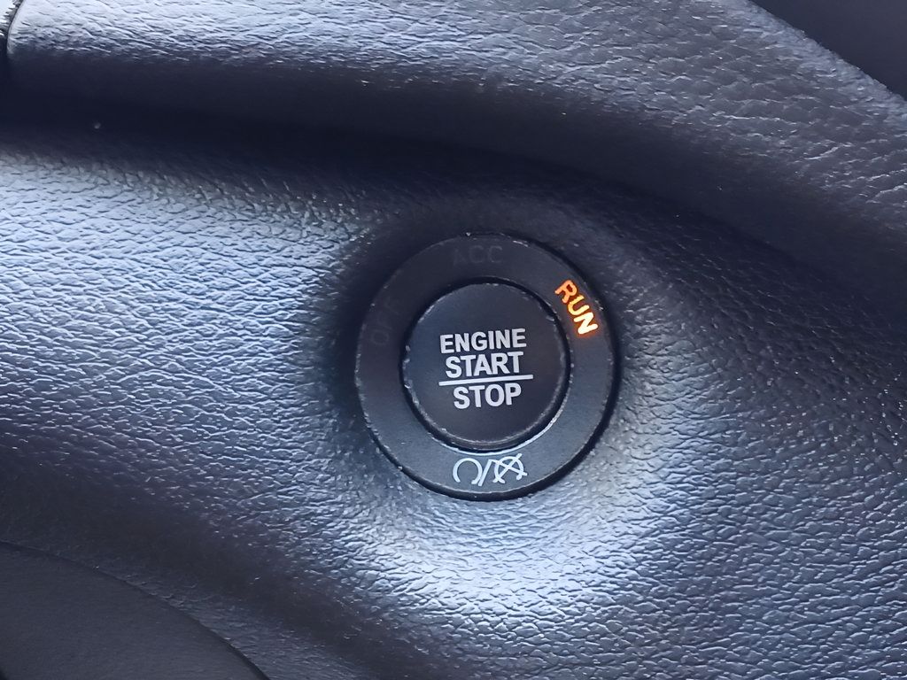 Used 2020 Jeep Cherokee Limited AWD/4WD image 18