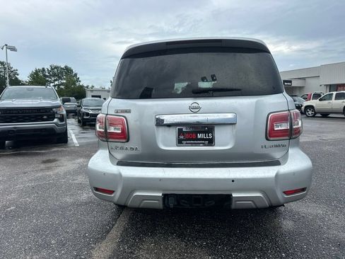 Used 2017 Nissan Armada Platinum w/ Captain Seat Package AWD/4WD image 4