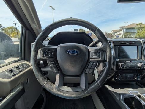 Used 2016 Ford F150 XLT w/ Equipment Group 302A Luxury image 10