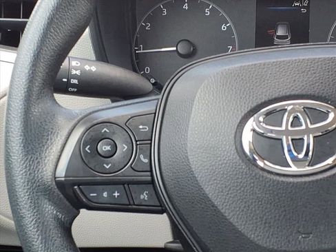Used 2023 Toyota Corolla Cross L FWD image 30
