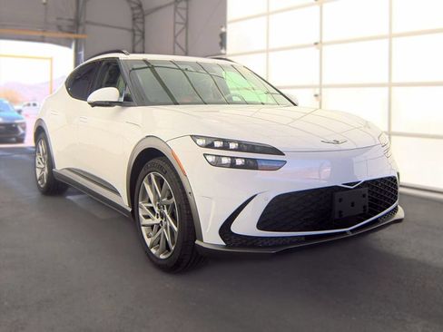 Used 2025 Genesis GV60 Advanced AWD/4WD image 4