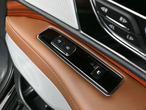 Used 2024 Lincoln Navigator Reserve w/ Equipment Group 201A image 57