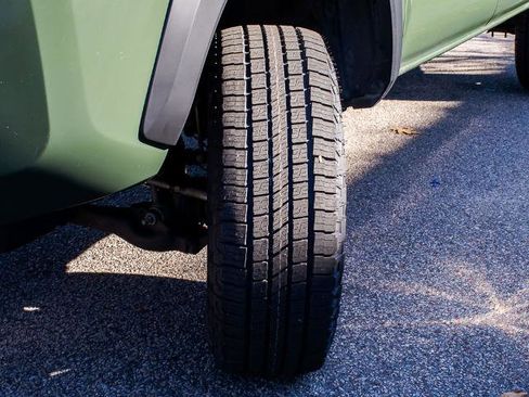 Used 2021 Toyota Tacoma TRD Off-Road image 9