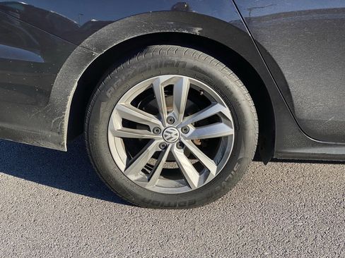 Used 2020 Volkswagen Passat 2.0T SE image 6