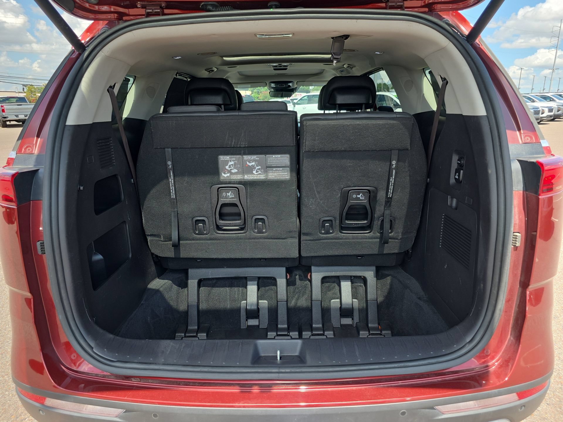 Used 2022 Kia Carnival SX Prestige FWD image 14