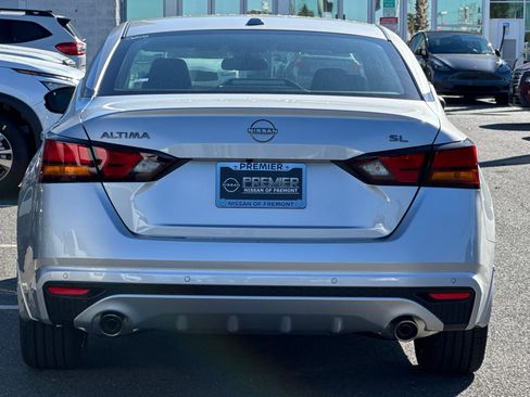 New 2025 Nissan Altima 2.5 SL image 5