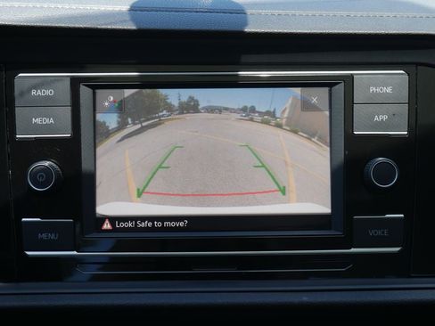 Used 2020 Volkswagen Jetta SE w/ SE Cold Weather Package FWD image 7
