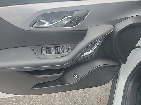 Used 2023 Chevrolet Blazer LT w/ Convenience Package image 6