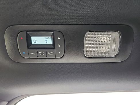 Used 2023 Honda Odyssey Sport image 29