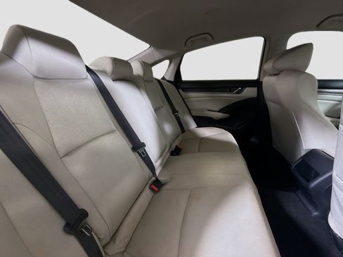 Used 2019 Honda Accord LX image 27