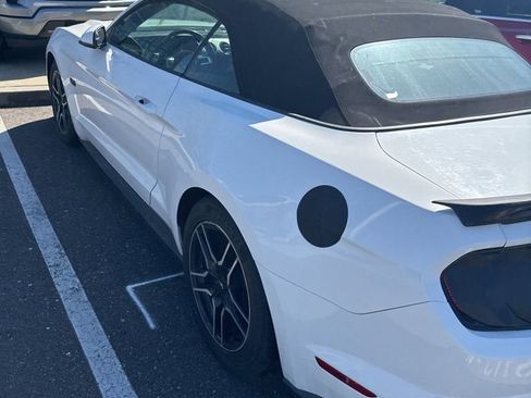 Used 2019 Ford Mustang GT Premium RWD image 5