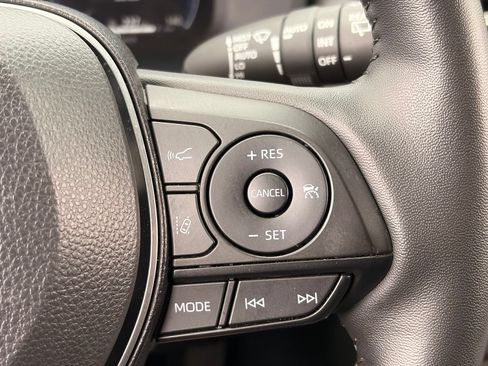 Used 2025 Toyota RAV4 Limited w/ Advanced Technology Package AWD/4WD image 27